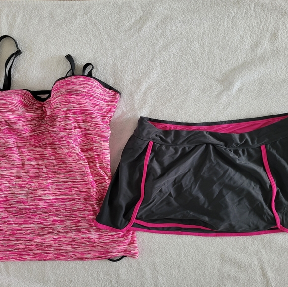 Free Country 2 piece tanking swimsuit. - Picture 1 of 5